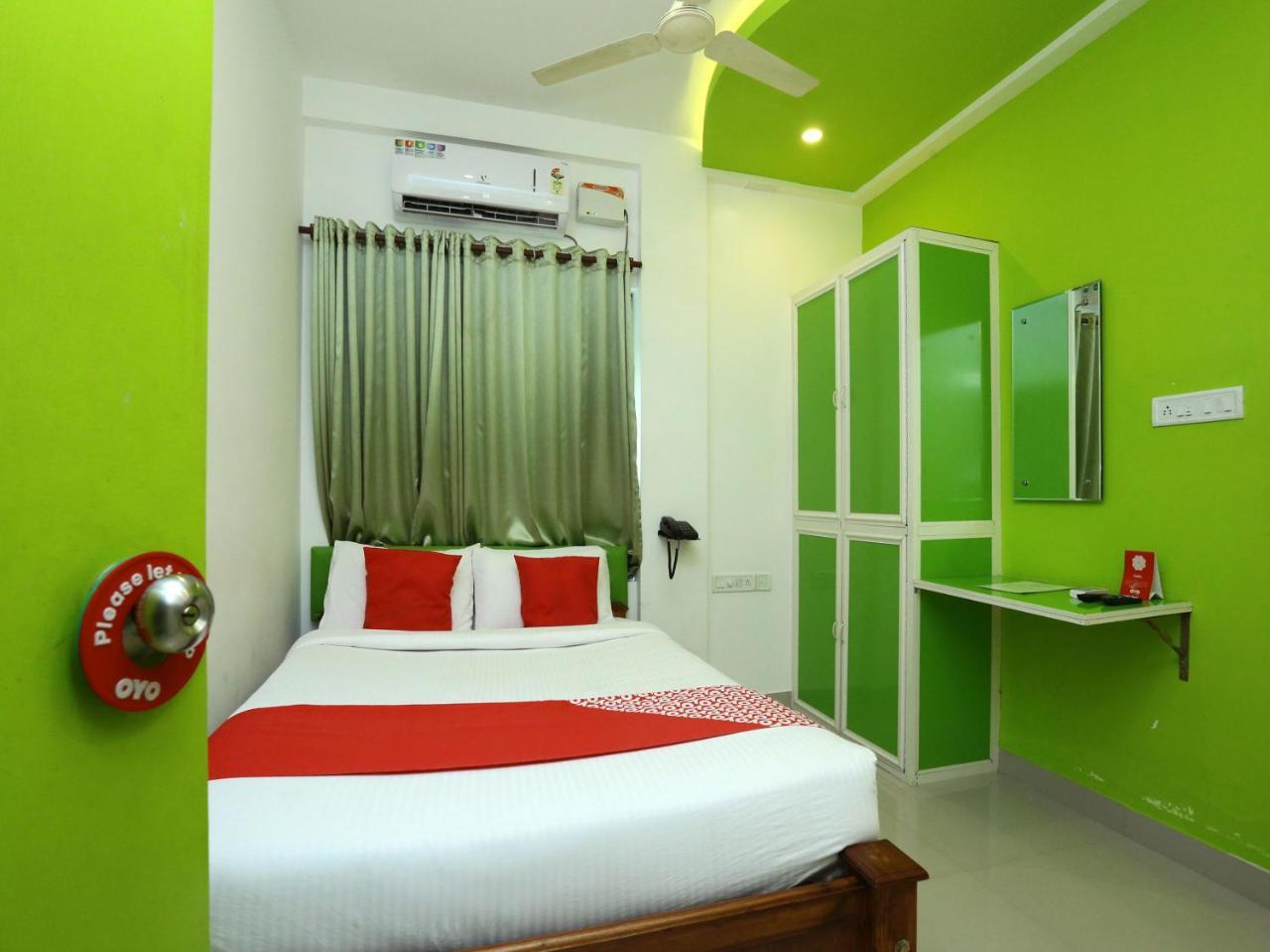 Oyo 9557 Near Kims Hospital Hotel Thiruvananthapuram Kültér fotó